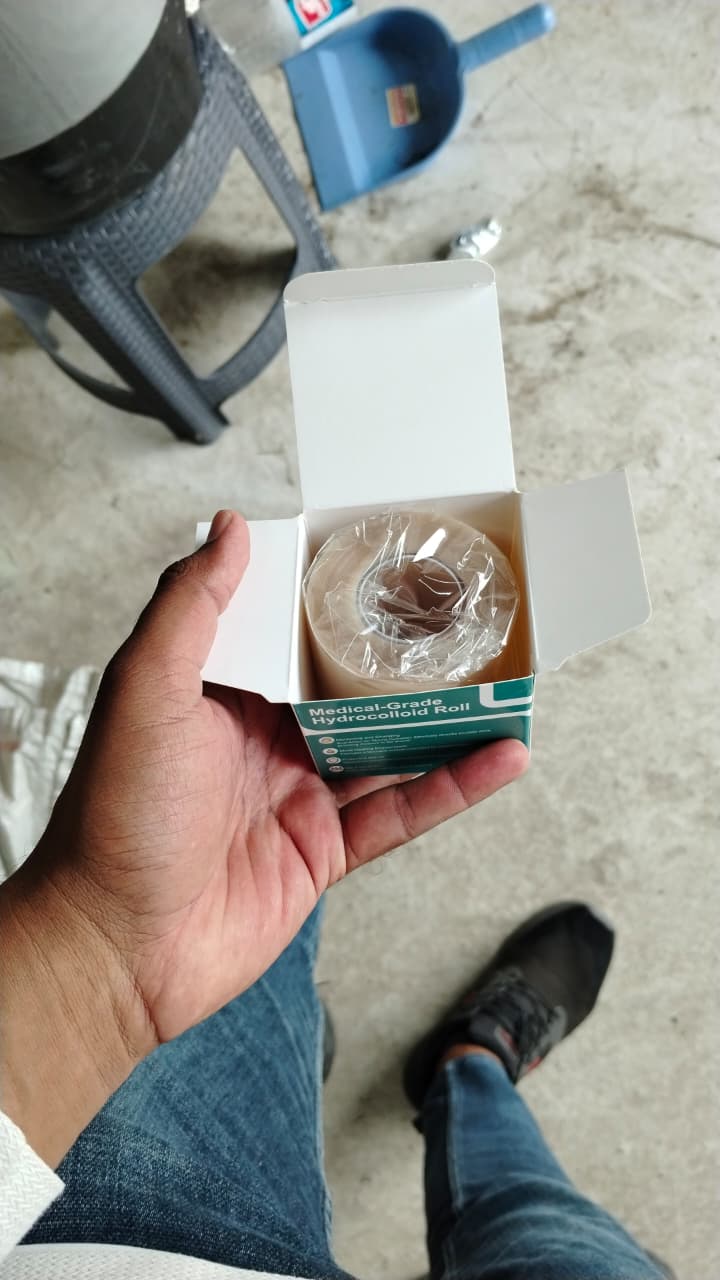 HugBuddy™ – Hydrocolloid Dressing Roll