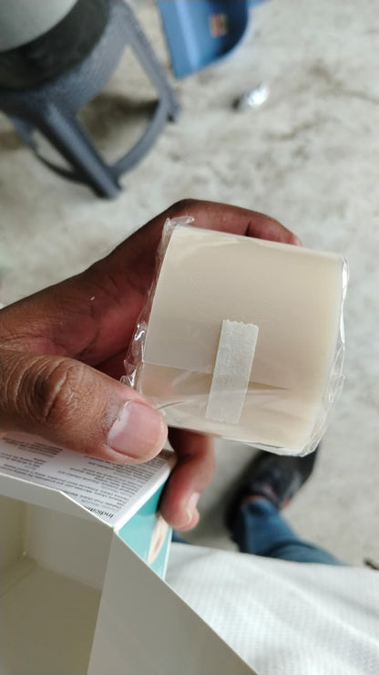 HugBuddy™ – Hydrocolloid Dressing Roll